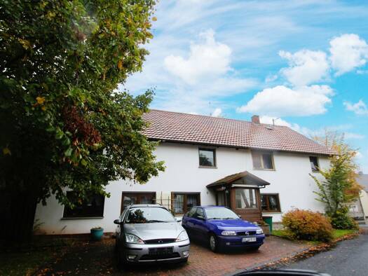 Mehrfamilienhaus zum Kauf provisionsfrei 245.000 € 9 Zimmer 285 m² 1.369 m² Grundstück Raiffeisenstraße 5 Gunzenau Freiensteinau 36399