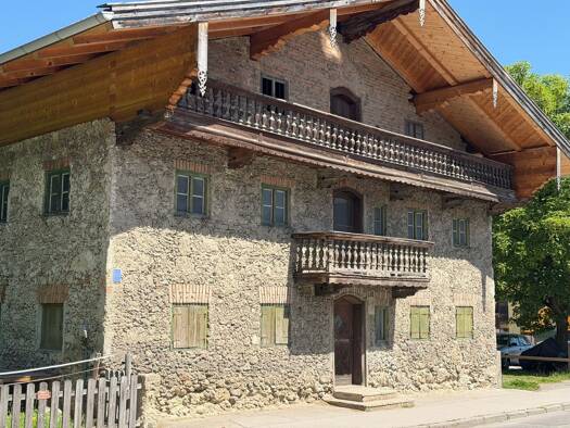 Bauernhaus zum Kauf 370.000 € 9 Zimmer 220 m² 296 m² Grundstück frei ab sofort Sudelfeldstraße 32 Brannenburg Brannenburg 83098
