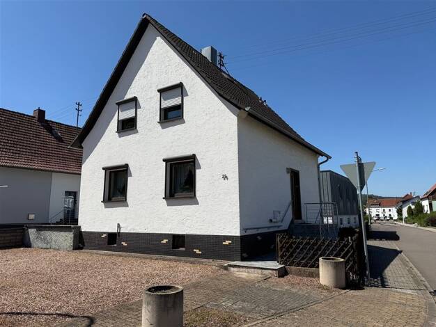 Haus zum Kauf 169.000 € 4 Zimmer 111,2 m² 262 m² Grundstück frei ab sofort Rehlingen Rehlingen-Siersburg 66780