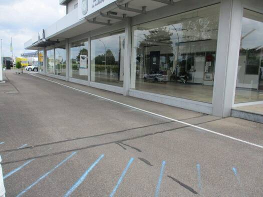 Ausstellungsfläche zur Miete provisionsfrei 2.390 € 2 Zimmer 233 m² Verkaufsfläche Rielasingen Rielasingen-Worblingen 78239