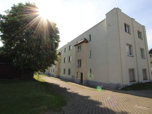 Wohnung zur Miete 299 € 2 Zimmer 50 m² EG frei ab sofort Greizer Straße 48 Leubnitz Werdau 08412