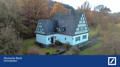 Einfamilienhaus zum Kauf 375.000 € 10 Zimmer 265 m² 2.640 m² Grundstück frei ab sofort Allenbach Hilchenbach 57271