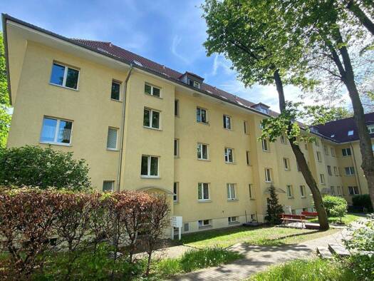Wohnung zur Miete 420 € 2 Zimmer 52 m² 2. Geschoss frei ab 01.05.2026 Radeberger Straße 85 Albertstadt Dresden 01099