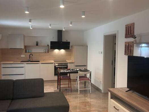 Wohnung zur Miete 950 € 1 Zimmer 50 m² Geschoss EG/2 frei ab 01.09.2026 Leonberg Leonberg 71229