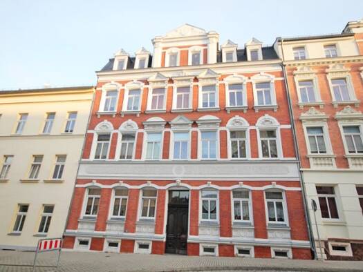 Wohnung zur Miete 395 € 2 Zimmer 75,7 m² 3. Geschoss frei ab sofort Roßweiner Straße 3 Döbeln 04720