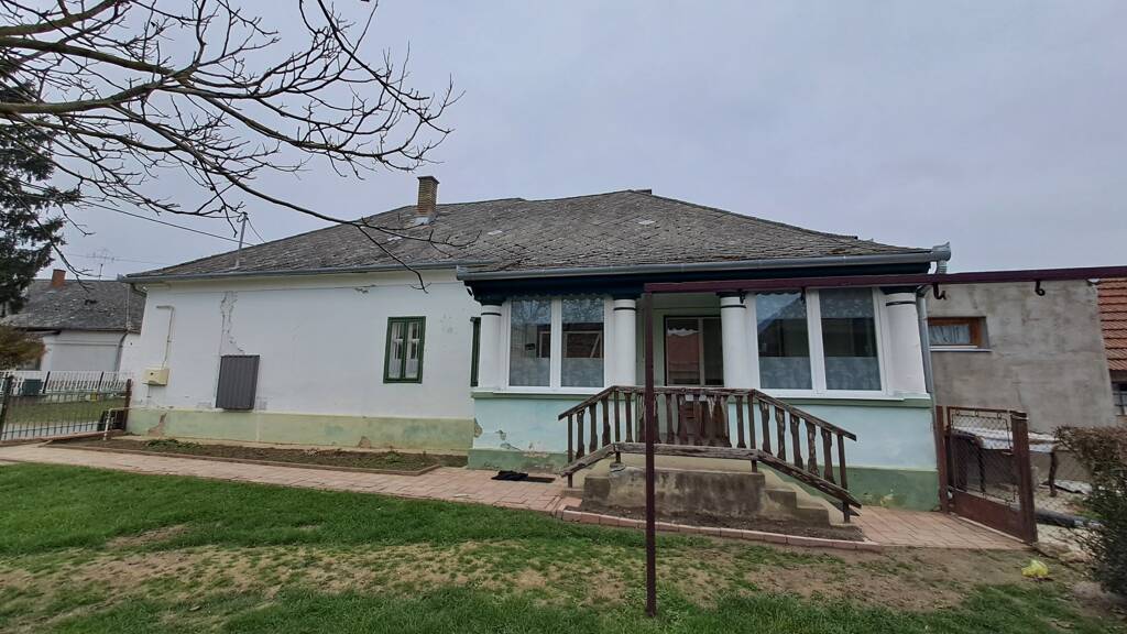 Einfamilienhaus zum Kauf 112.500 € 4 Zimmer 110 m² 6.124 m² Grundstück Orosztony