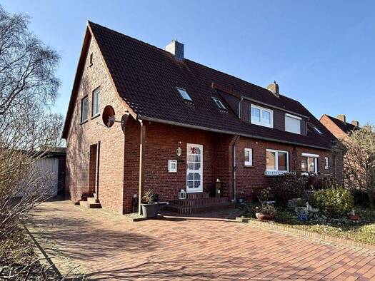 Doppelhaushälfte zum Kauf 275.000 € 4 Zimmer 138 m² 895 m² Grundstück frei ab 01.04.2026 Jever 26441