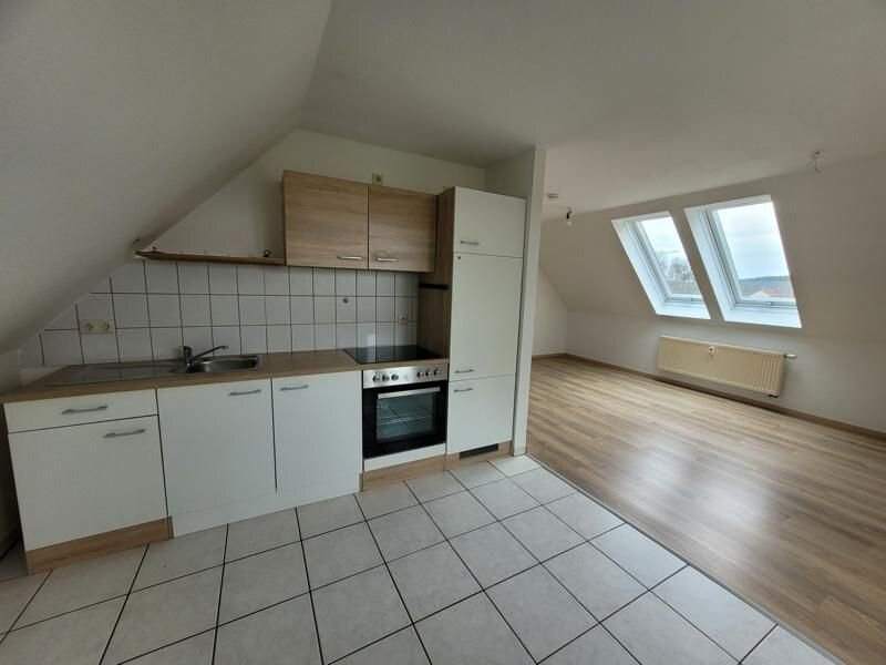 Wohnung zum Kauf 48.000 € 1 Zimmer 34,8 m²<br/>Wohnfläche 4.<br/>Geschoss ab sofort<br/>Verfügbarkeit Eisfeld Eisfeld 98673