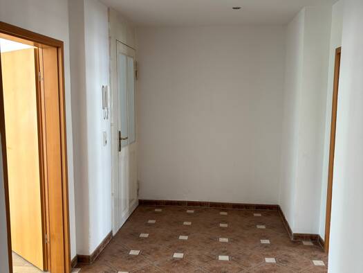 Wohnung zur Miete 335 € 2 Zimmer 71 m² 1. Geschoss frei ab sofort Lutherstraße 49 Südstadt Görlitz 02826