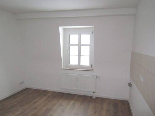 Wohnung zur Miete 350 € 2 Zimmer 59,8 m² Geschoss 2/2 frei ab 01.03.2026 Friedrich-Meyer-Straße 10 Bahnhofsvorstadt Zwickau 08056