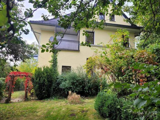Villa zum Kauf 325.000 € 8 Zimmer 235 m² 1.506 m² Grundstück Wüstenselbitz Helmbrechts 95233