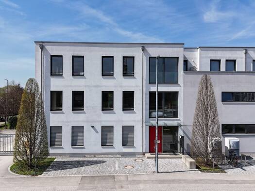 Bürofläche zur Miete 1.680 € 2 Zimmer 130 m² Bürofläche Aising Rosenheim 83026