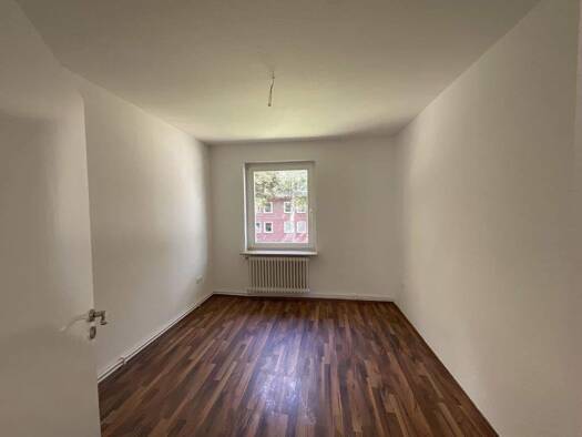 Wohnung zur Miete 389 € 3 Zimmer 56,3 m² 1. Geschoss Pillauer Straße 21 Bant Wilhelmshaven 26389