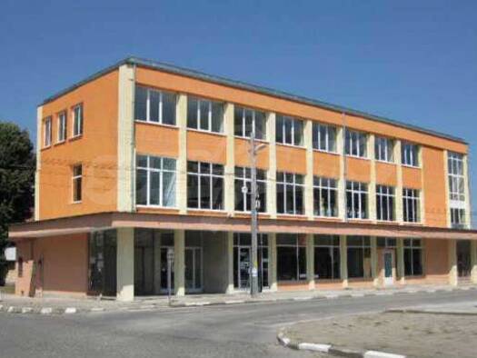 Produktionshalle zum Kauf als Kapitalanlage geeignet 316.000 € 1.900 m² Rousse