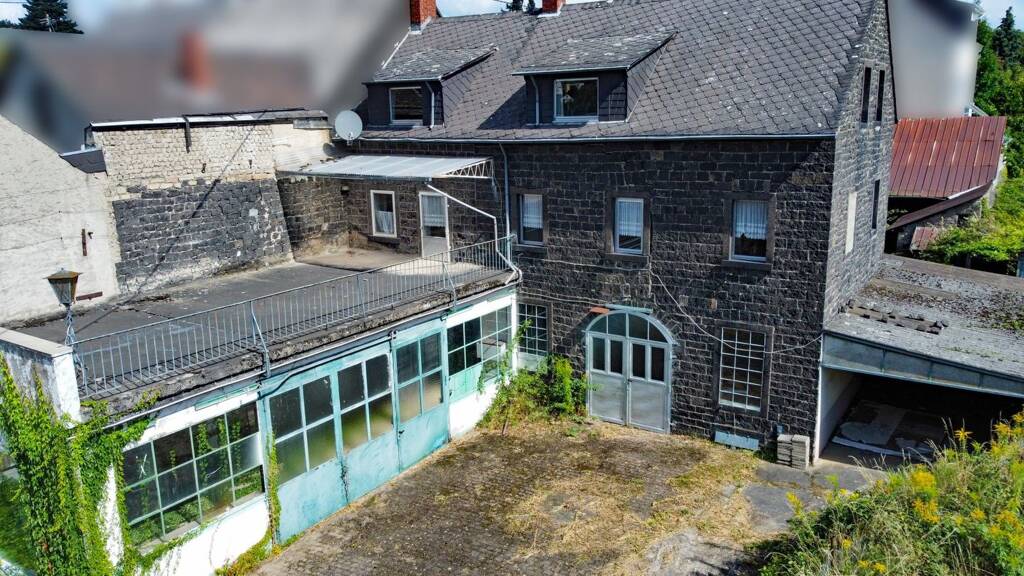 Haus zum Kauf 450.000 € 12 Zimmer 194 m² 1.406 m² Grundstück Mendig 56743