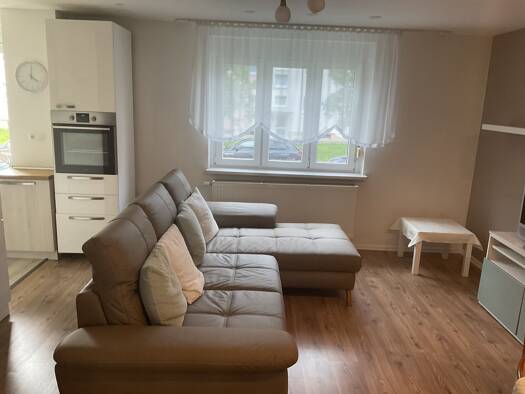 Wohnung zum Kauf 210.000 € 4 Zimmer 90 m² Damaschkestraße Halle (Saale) 06130