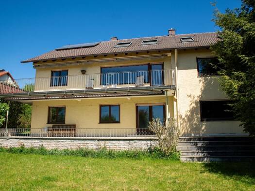 Haus zum Kauf 439.000 € 12 Zimmer 275 m² 680 m² Grundstück Feuchtwangen Feuchtwangen 91555