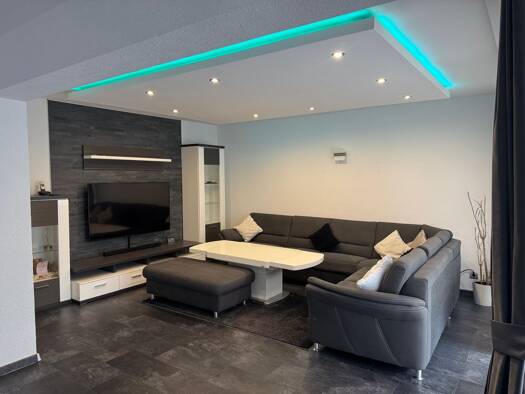 Wohnung zur Miete 900 € 3,5 Zimmer 100 m² Geschoss 1/3 frei ab 11.05.2026 Schalke Gelsenkirchen 45881