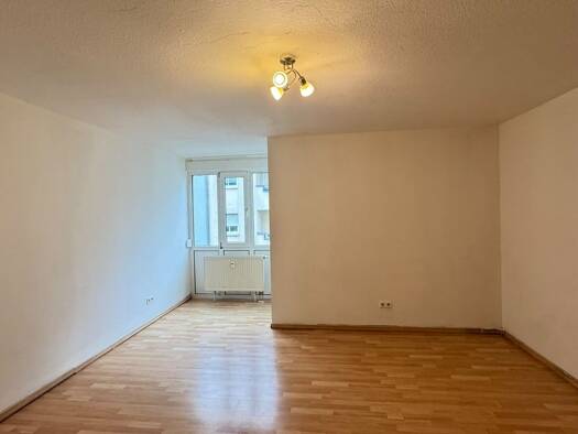 Wohnung zum Kauf 100.000 € 1 Zimmer 30 m² 2. Geschoss Innenstadt Fürth 90762