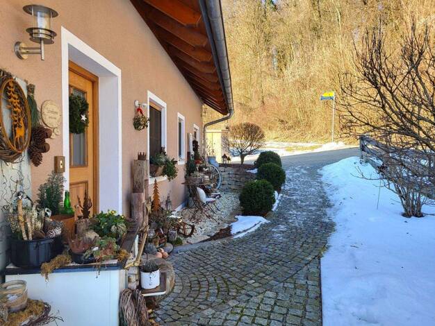 Einfamilienhaus zum Kauf 949.000 € 6,5 Zimmer 192 m² 1.289 m² Grundstück frei ab 01.02.2027 Klaffelsberger Unterneukirchen 84579