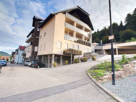 Wohnung zum Kauf provisionsfrei 629.000 € 8 Zimmer 215 m² Höfen an der Enz 75339