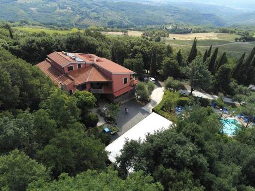 Hotel zum Kauf 790.000 € 13 Zimmer 900 m² Gastrofläche 4.000 m² Grundstück Pisa