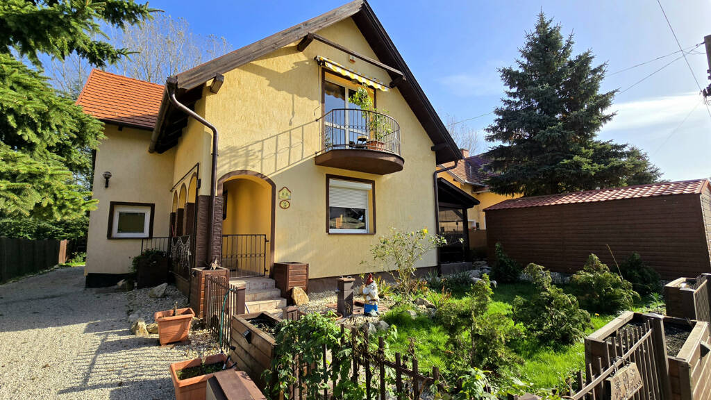 Mehrfamilienhaus zum Kauf provisionsfrei 240.900 € 7 Zimmer 248 m² 758 m² Grundstück Kehidakustány