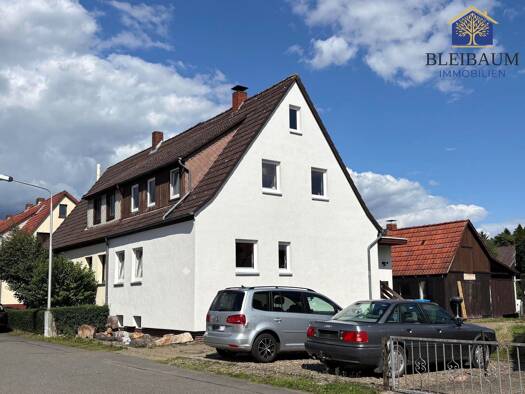 Doppelhaushälfte zum Kauf 119.000 € 3,5 Zimmer 72,9 m² 637 m² Grundstück frei ab sofort Hattorf am Harz 37197