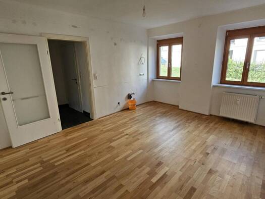 Wohnung zur Miete 282 € 3 Zimmer 50,7 m² EG Grabenfeldstraße 19 Bruck an der Mur 8600