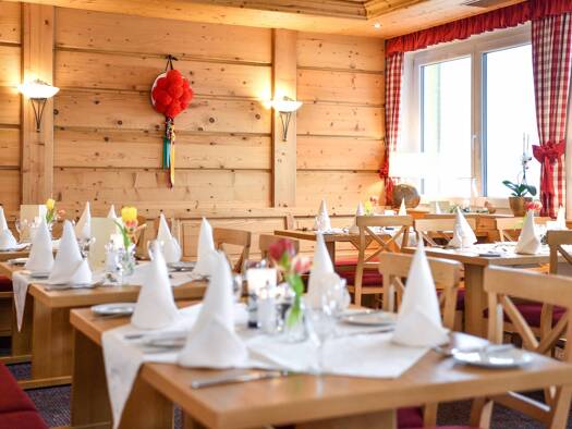 Restaurant zum Kauf provisionsfrei 1.490.000 € 540 m² Gastrofläche Grafenmattweg 2 Feldberg Feldberg 79868