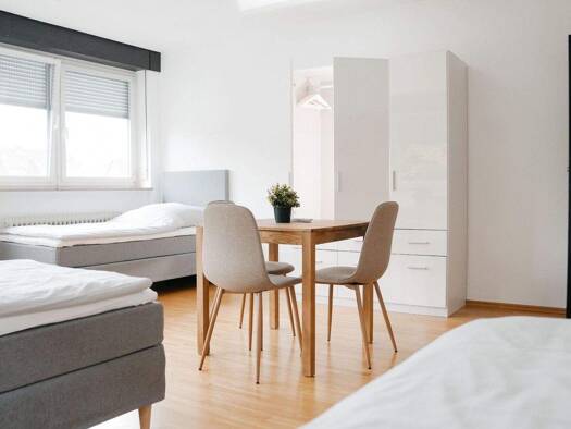 Wohnung zur Miete Wohnen auf Zeit 2.810 € 5 Zimmer 140 m² frei ab sofort Kappelbergstraße 0 Fellbach 70734