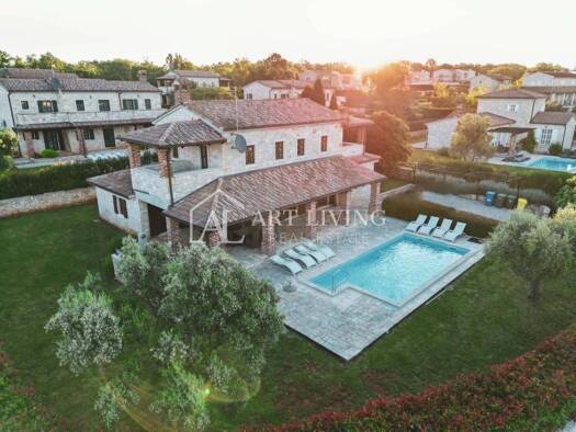 Haus zum Kauf 570.000 € 5 Zimmer 260 m² Porec Luka