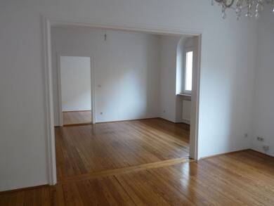 Wohnung zur Miete 1.050 € 4 Zimmer 120 m² Geschoss EG/4 Glockenhof Nürnberg 90461