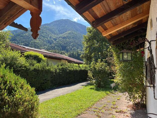 Haus zur Miete 3.900 € 4 Zimmer 140 m² 1.500 m² Grundstück Oberach Rottach-Egern 83700