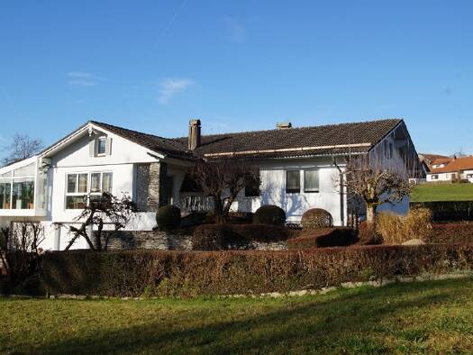Bungalow zum Kauf 438.000 € 6 Zimmer 177 m² 972 m² Grundstück Eggerszell 94372