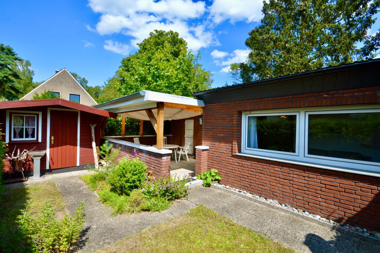 Bungalow zum Kauf provisionsfrei 275.000 € 2 Zimmer 52,4 m²<br/>Wohnfläche 249 m²<br/>Grundstück Priwall Lübeck 23570