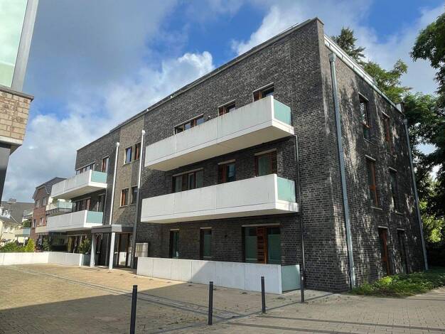 Wohnung zur Miete 956 € 2 Zimmer 83,4 m² frei ab sofort Gustavstraße 9 Halstenbek 25469