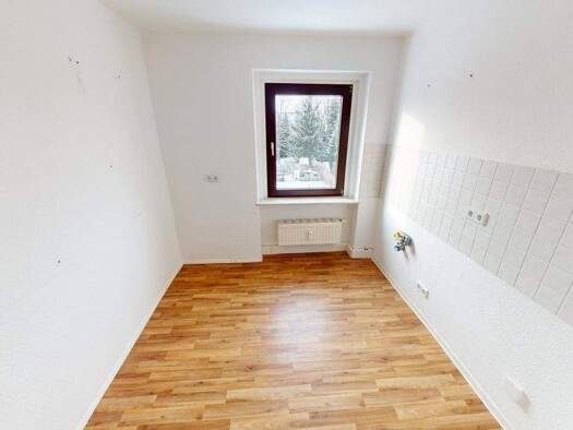 Wohnung zur Miete 265 € 2 Zimmer 45,9 m² 1. Geschoss Bahnstr. 45 Schönau Chemnitz 09116
