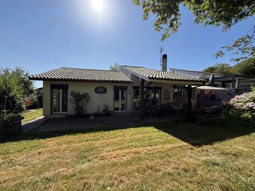 Haus zum Kauf 263.750 € 131 m² 745 m² Grundstück Sainte Suzanne-Magret-Marmonts Orthez 64300