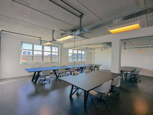 Bürofläche zur Miete provisionsfrei 5.173 € 131 m² Bürofläche Lohmühlenstraße Alt-Treptow Berlin 12435