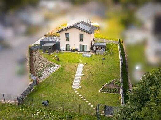 Einfamilienhaus zum Kauf provisionsfrei 384.900 € 4 Zimmer 121 m² 949 m² Grundstück Niederfrohna 09243