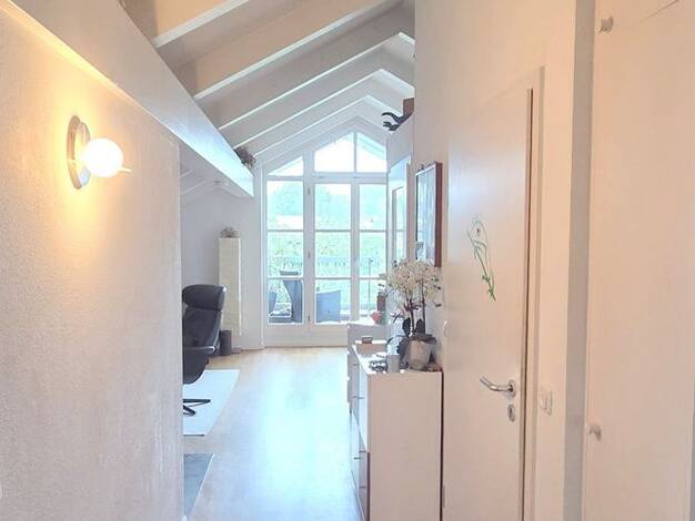 Wohnung zur Miete 1.200 € 3,5 Zimmer 95 m² Dachgeschoss, 3. Geschoss frei ab 01.09.2025 Bad Tölz Bad Tölz 83646