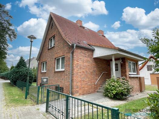Einfamilienhaus zum Kauf 118.000 € 4 Zimmer 83 m² 683 m² Grundstück Neustadt-Glewe 19306