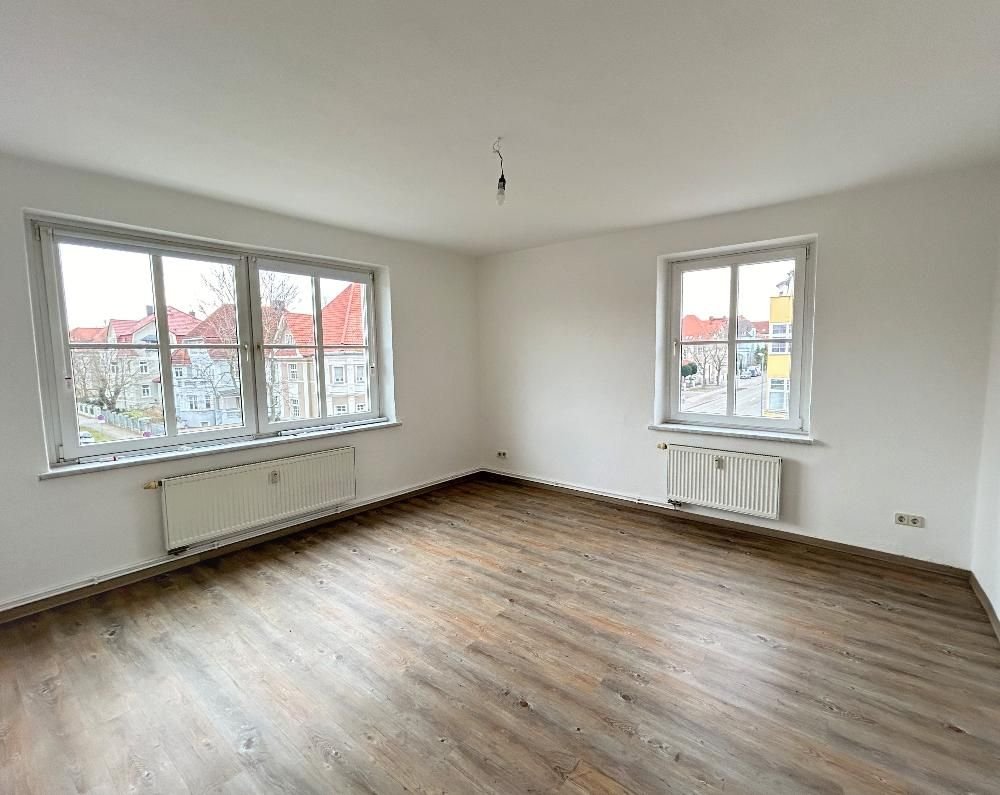 Wohnung zur Miete 360 € 2 Zimmer 62 m²<br/>Wohnfläche 3.<br/>Geschoss 01.12.2024<br/>Verfügbarkeit Rudolf-Breitscheid-Straße 50 Halberstadt Halberstadt 38820