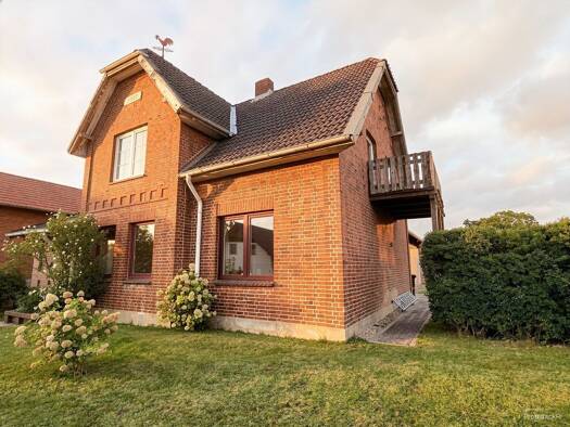 Mehrfamilienhaus zum Kauf 369.000 € 6 Zimmer 232 m² 1.272 m² Grundstück Rümpel 23843