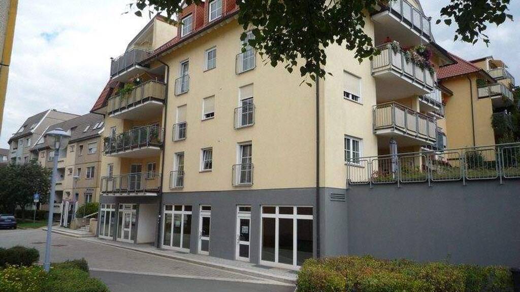 Laden zum Kauf 79.900 € 2 Zimmer 62,3 m² Verkaufsfläche Gotha 99867