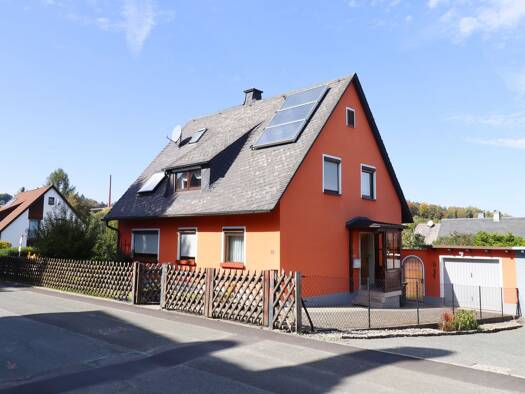 Einfamilienhaus zum Kauf 199.000 € 5 Zimmer 130 m² 663 m² Grundstück frei ab sofort Helmbrechts Helmbrechts 95233