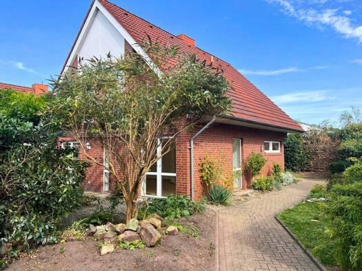 Einfamilienhaus zur Miete 1.200 € 4 Zimmer 120 m² 380 m² Grundstück frei ab sofort Tweelbäke Oldenburg 26135
