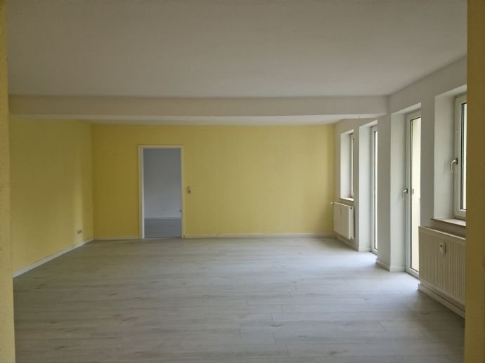 Wohnung zum Kauf provisionsfrei 44.700 € 2 Zimmer 65 m²<br/>Wohnfläche 2.<br/>Geschoss ab sofort<br/>Verfügbarkeit Straße des Friedens 50 Zschornewitz Gräfenhainichen 06772