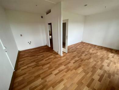 Wohnung zur Miete 255 € 3 Zimmer 54,5 m² 5. Geschoss Am Himmelreich 47 Suhl Suhl 98527